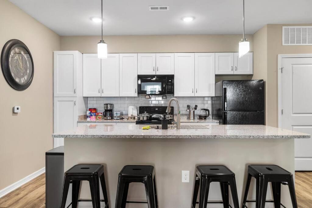 Elegant 2 Bed/2 Bath Apartment In Melbourne Fl Luaran gambar