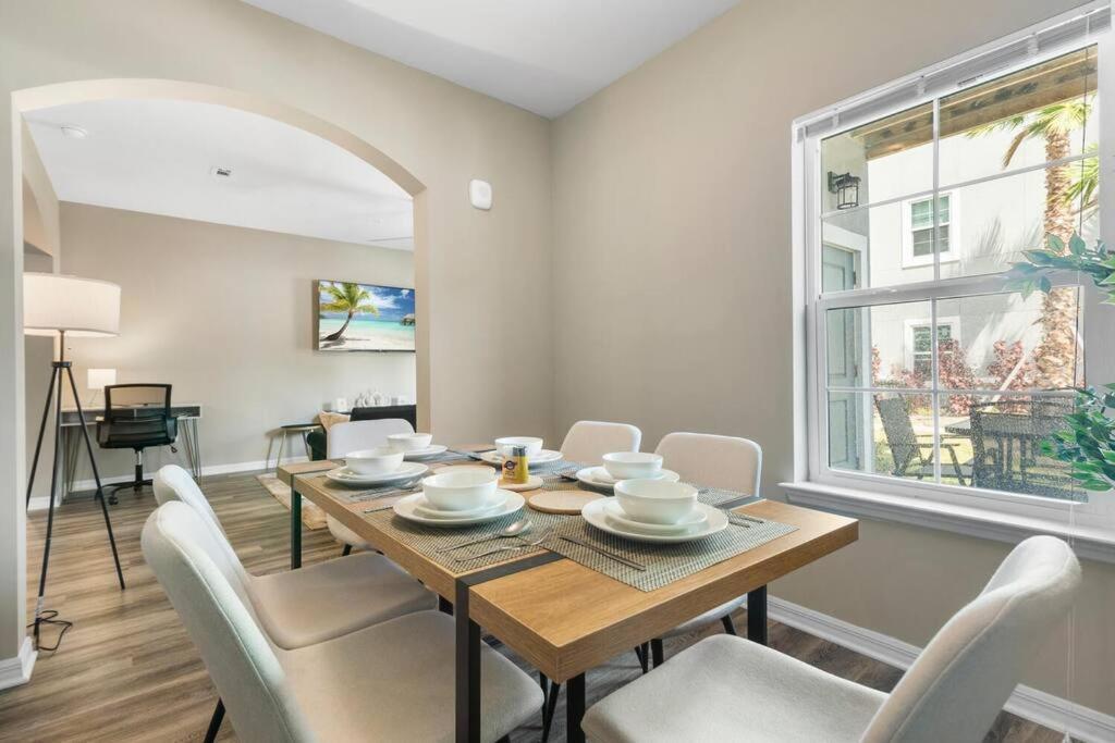 Elegant 2 Bed/2 Bath Apartment In Melbourne Fl Luaran gambar