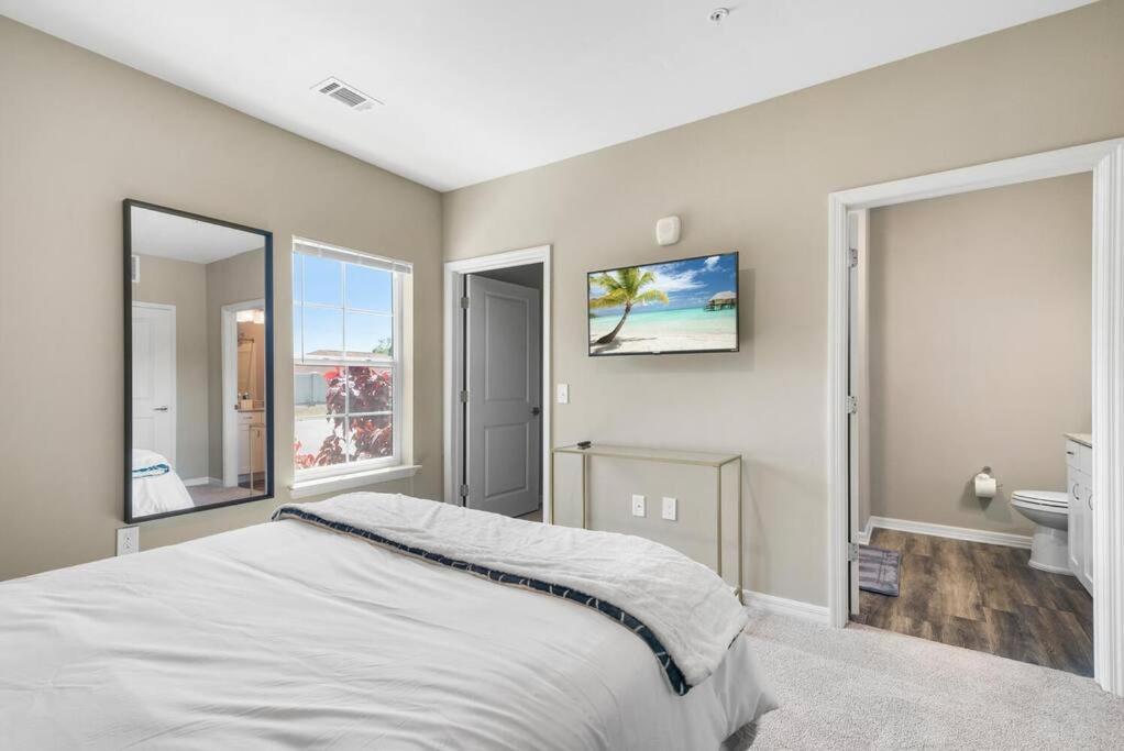 Elegant 2 Bed/2 Bath Apartment In Melbourne Fl Luaran gambar