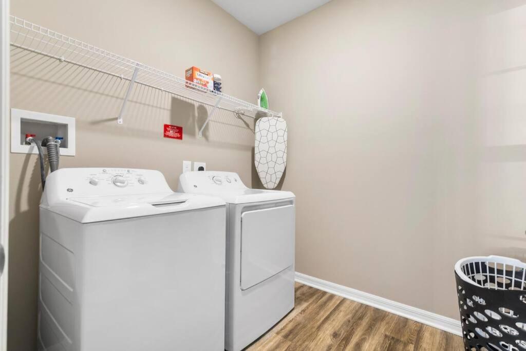 Elegant 2 Bed/2 Bath Apartment In Melbourne Fl Luaran gambar