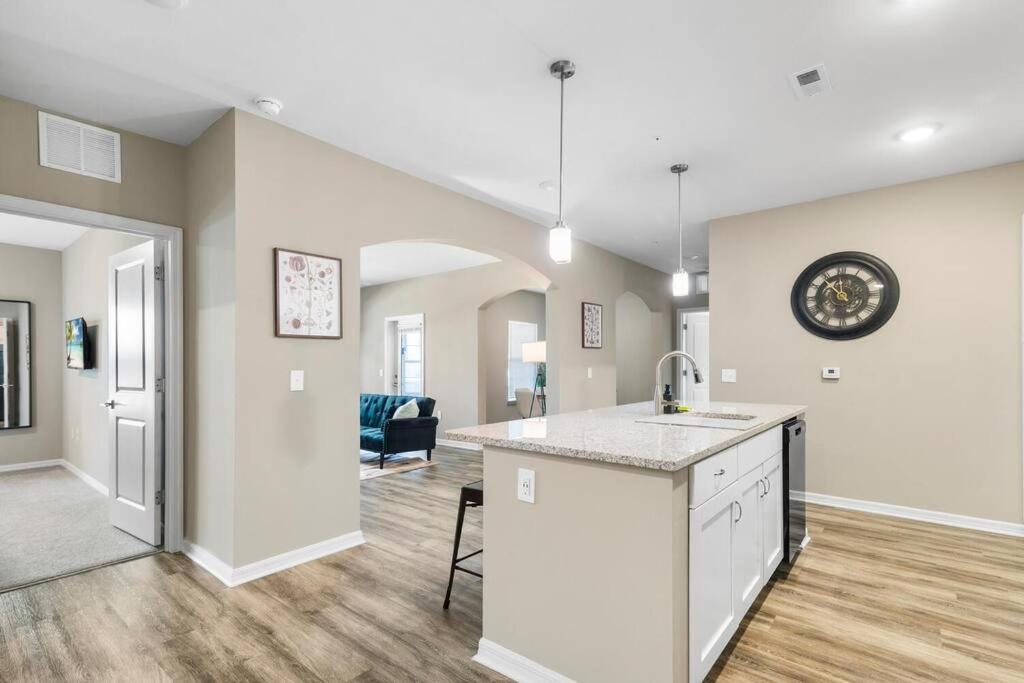 Elegant 2 Bed/2 Bath Apartment In Melbourne Fl Luaran gambar